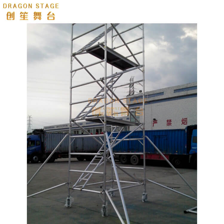 便携式移动塔双重脚手架与阶梯梯