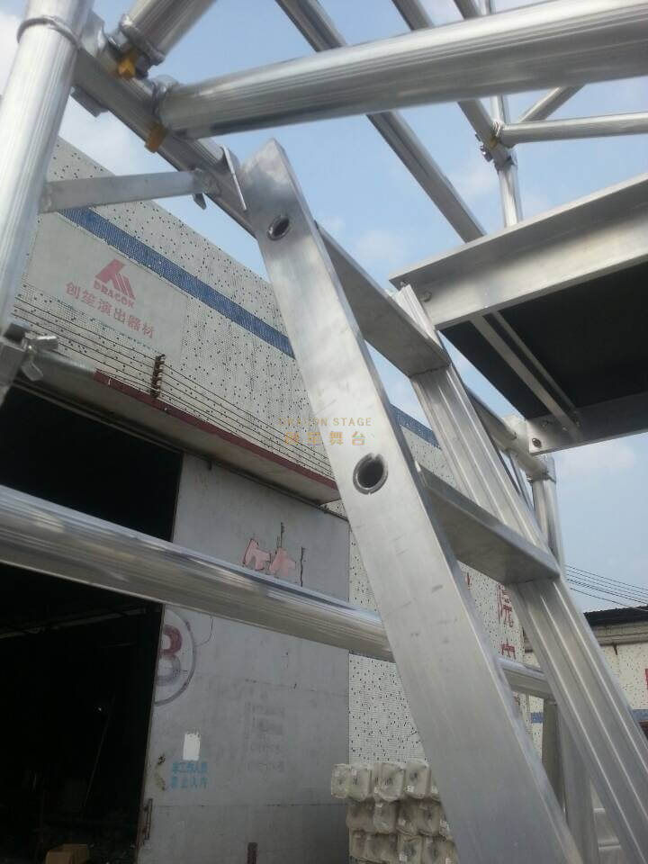 铝制双悬梯平台可调脚手架5.22M